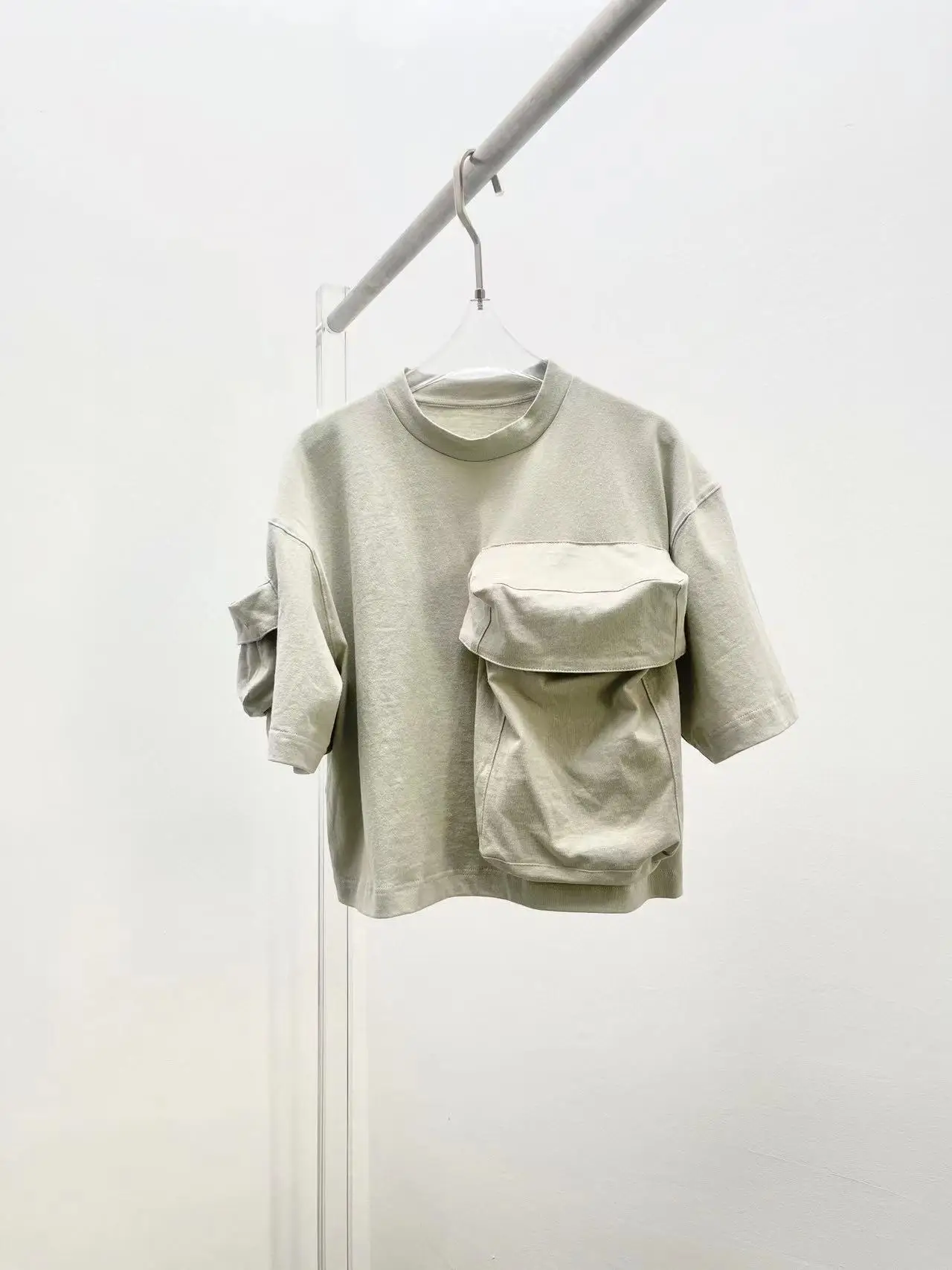 2023 Summer Runway Women Clothes Vintage Solid Short Sleeve Cotton T-shirts Fashion Casual Holiday Soft Pockets O-Neck Tees Tops
2023 Summer Runway Women Clothes Vintage Solid Short Sleeve Cotton T-shirts Fashion Casual Holiday Soft Pockets O-Neck Tees Tops