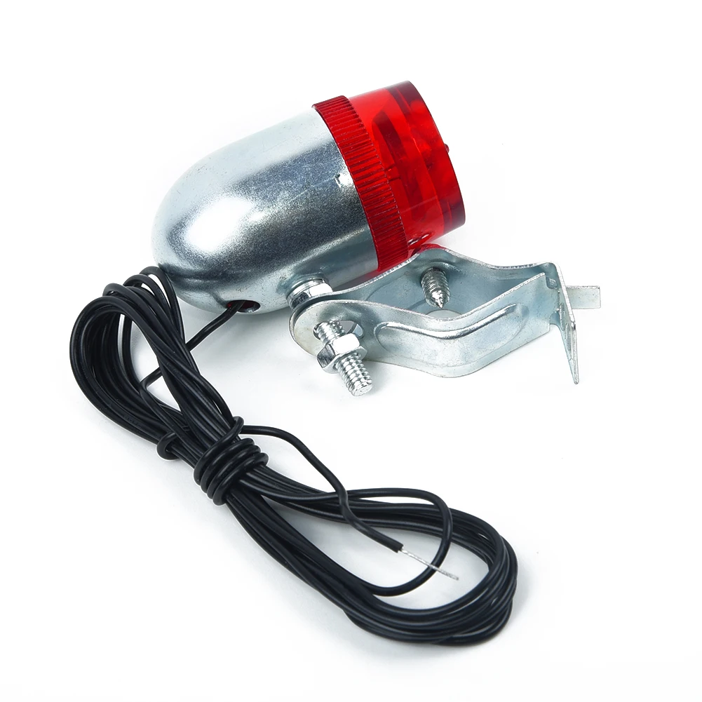 12V 6W Classic Retro Bicycle Rear Indicator Taillight Safety Warning Turn Signals Light Cycling Direction Indicator Bike Part
12V 6W Classic Retro Bicycle Rear Indicator Taillight Safety Warning Turn Signals Light Cycling Direction Indicator Bike Part
