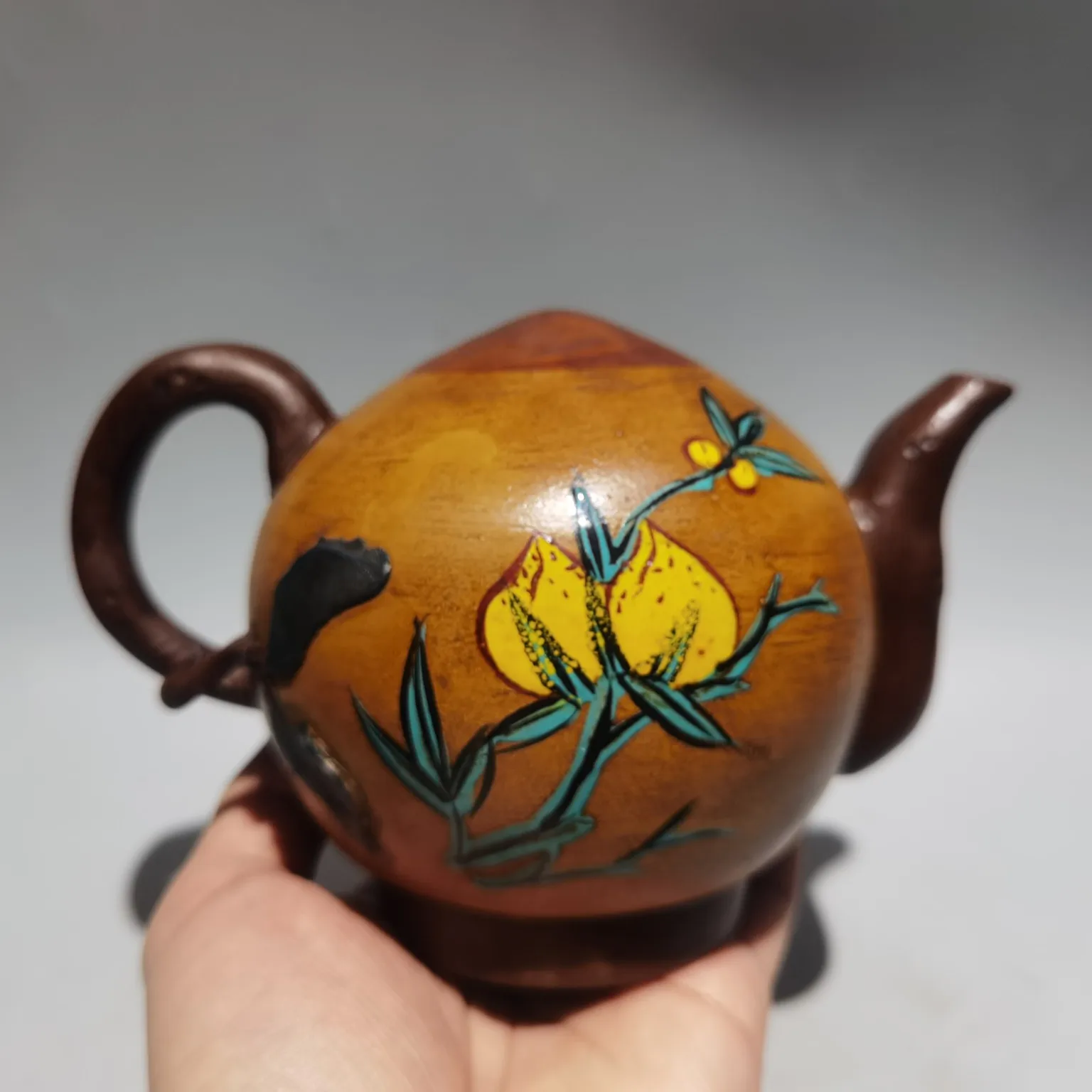 7"Chinese Yixing Purple Clay Pot Pottery Shou Tao backflow pot teapot kettle red mud Teapot Pot Tea Maker Office Ornaments
7"Chinese Yixing Purple Clay Pot Pottery Shou Tao backflow pot teapot kettle red mud Teapot Pot Tea Maker Office Ornaments