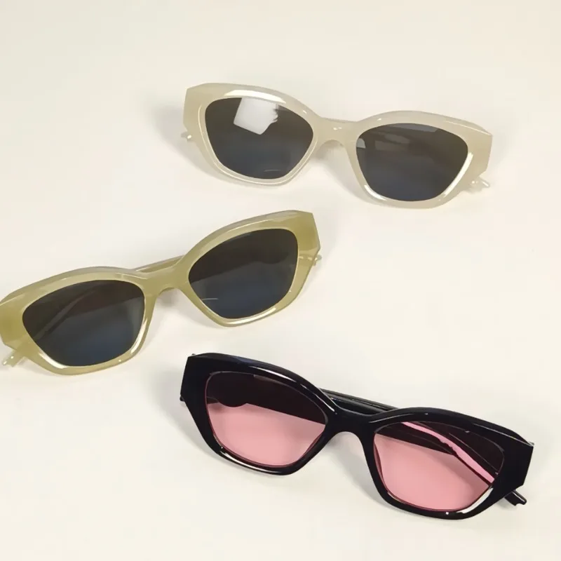 New Small Frame Cat's Eye Sunglasses Women's Brand Designer Fashion Sun Glasses Men's Outdoor Hip-hop Eyewear UV400 Gafas De Sol
New Small Frame Cat's Eye Sunglasses Women's Brand Designer Fashion Sun Glasses Men's Outdoor Hip-hop Eyewear UV400 Gafas De Sol