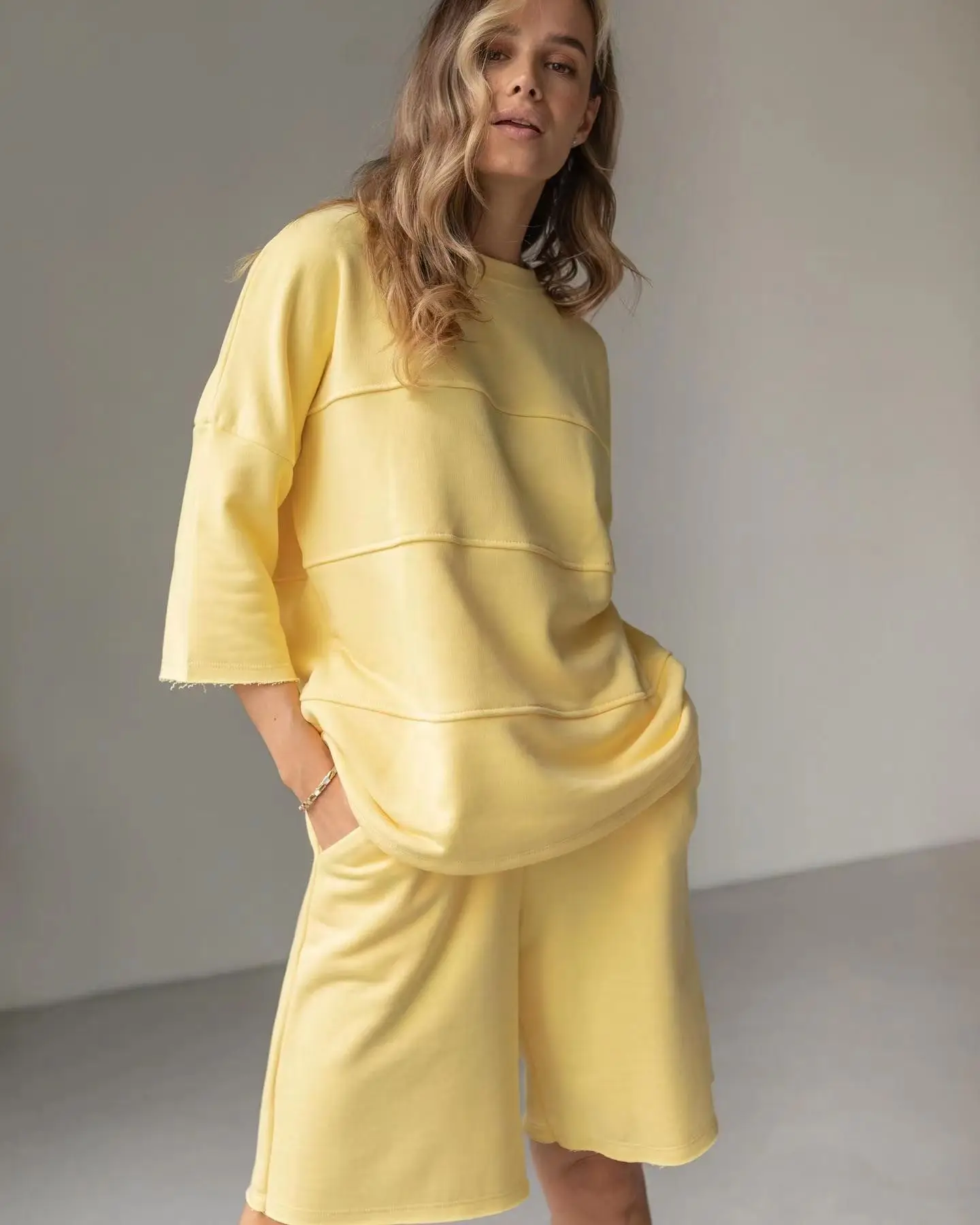 Short-sleeved suit Patchwork loose casual five-quarter-sleeve straight-leg cotton shorts Set
Short-sleeved suit Patchwork loose casual five-quarter-sleeve straight-leg cotton shorts Set