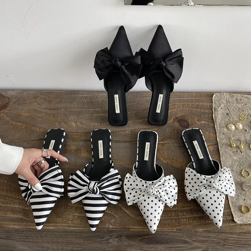 2022 Summer Black New Bow-knot Women Slipper Fashion Pointed Toe Slip On Mules Shoes Flat Heel Casual Ladies Sandal Shoes Mu
2022 Summer Black New Bow-knot Women Slipper Fashion Pointed Toe Slip On Mules Shoes Flat Heel Casual Ladies Sandal Shoes Mu