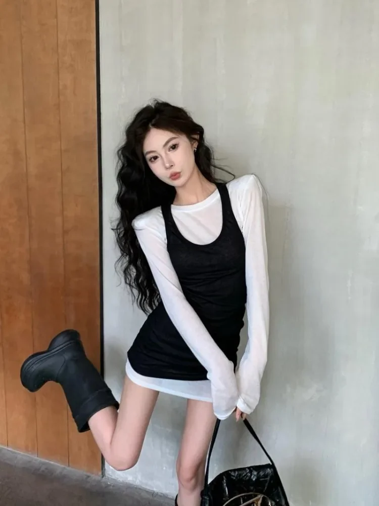 

Women Fashion Casual Outfits Long Sleeve Vintage Grunge Solid T-shirt Korean Streetwear Y2k Aesthetic Tanks Two Pieces Set