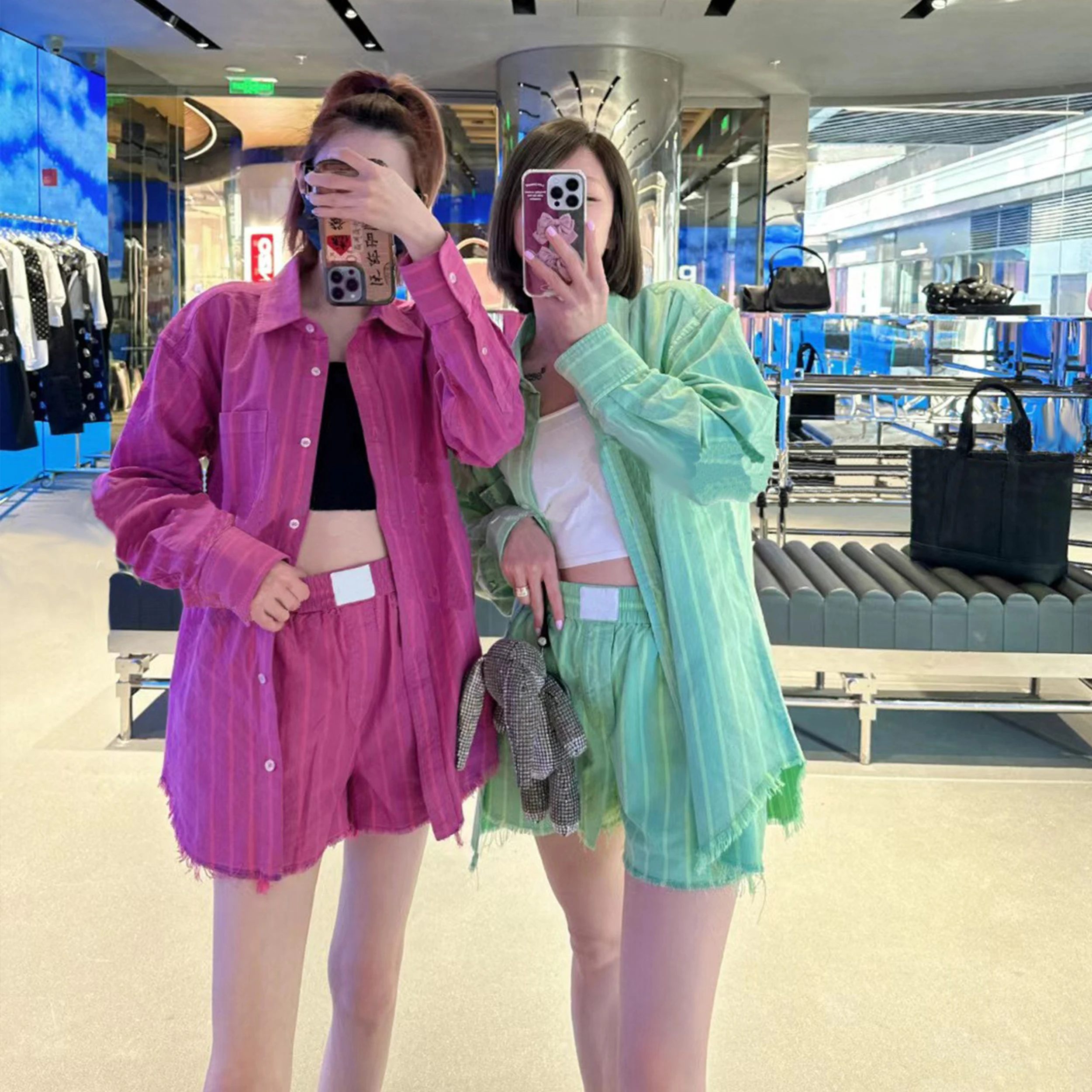 AwangAcstudios womens suit stripeshorts stripeshirt pocketshirt trend Contrasting colors fashionsuit
AwangAcstudios womens suit stripeshorts stripeshirt pocketshirt trend Contrasting colors fashionsuit