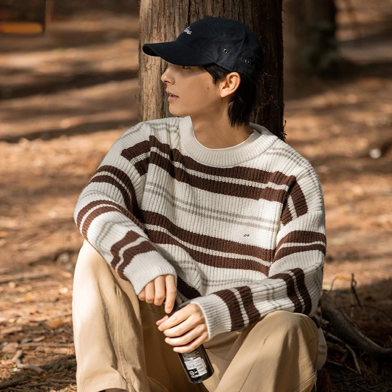 Men's Vintage Striped Knitted Sweater Winter Spliced Couples knitwear Oversized Pullover Fashion New Unisex Streetwear Sweater
Men's Vintage Striped Knitted Sweater Winter Spliced Couples knitwear Oversized Pullover Fashion New Unisex Streetwear Sweater