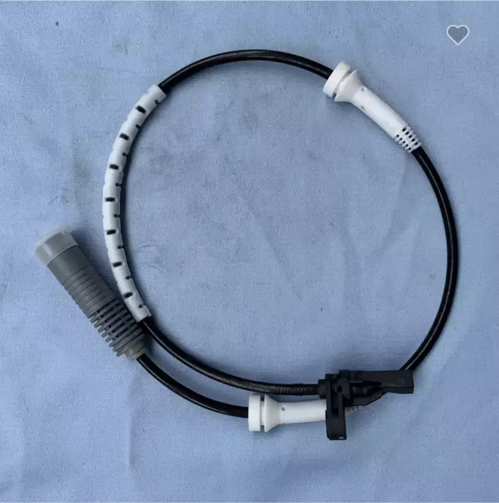 OEM 34526760424 FOR BMW E81 E82 E87 E90 120I 325I 330I ABS WHEEL SPEED SENSOR ORIGINAL PARTS
OEM 34526760424 FOR BMW E81 E82 E87 E90 120I 325I 330I ABS WHEEL SPEED SENSOR ORIGINAL PARTS