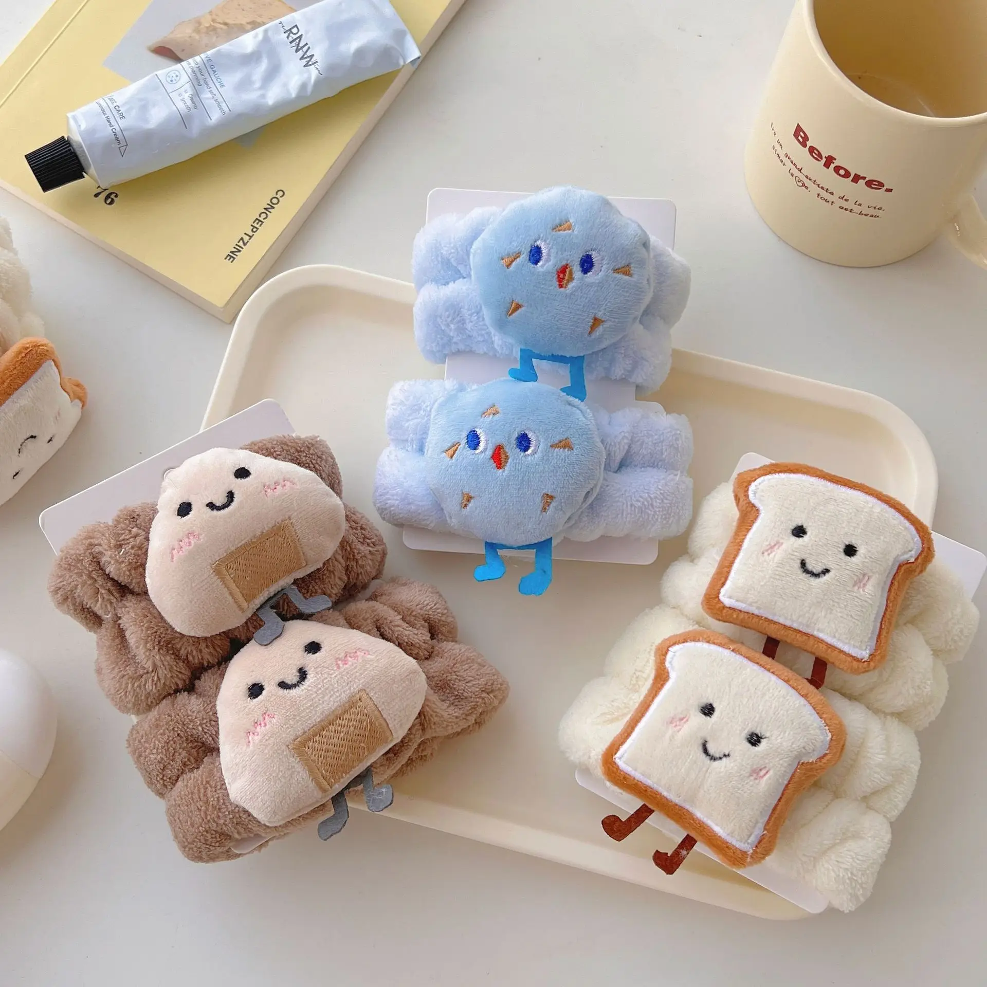 Cute hand washing and moisture-proof cover for warmth and wrist protection, rinse and absorb water
Cute hand washing and moisture-proof cover for warmth and wrist protection, rinse and absorb water