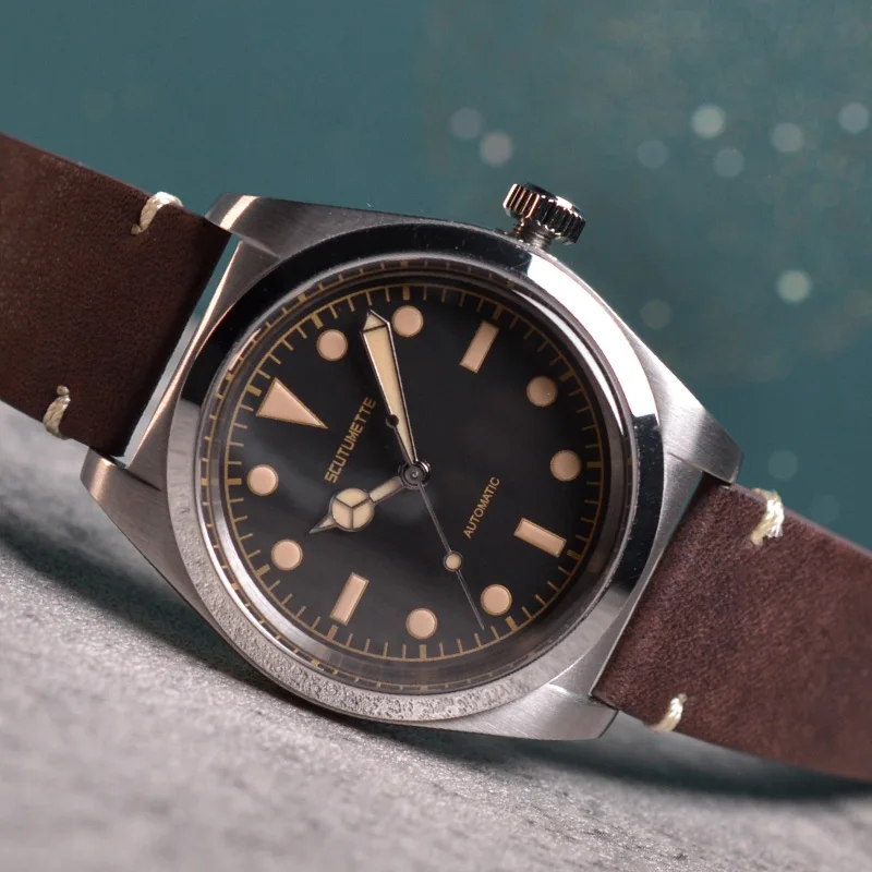 Scutumette 2023 New Men's Retro Military Watches Sapphire 40mm 100M Waterproof Luminous Leather Automatic Mechanical Watch
Scutumette 2023 New Men's Retro Military Watches Sapphire 40mm 100M Waterproof Luminous Leather Automatic Mechanical Watch