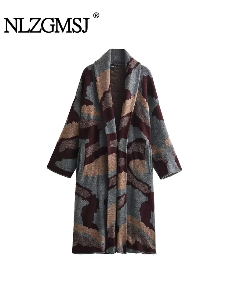 Nlzgmsj TRAF 2024 Elegant Jacquard Knitted Overcoat For Women Chic Lapel Pockets Cardigan Coat Autumn Winter Lady Jacket
Nlzgmsj TRAF 2024 Elegant Jacquard Knitted Overcoat For Women Chic Lapel Pockets Cardigan Coat Autumn Winter Lady Jacket