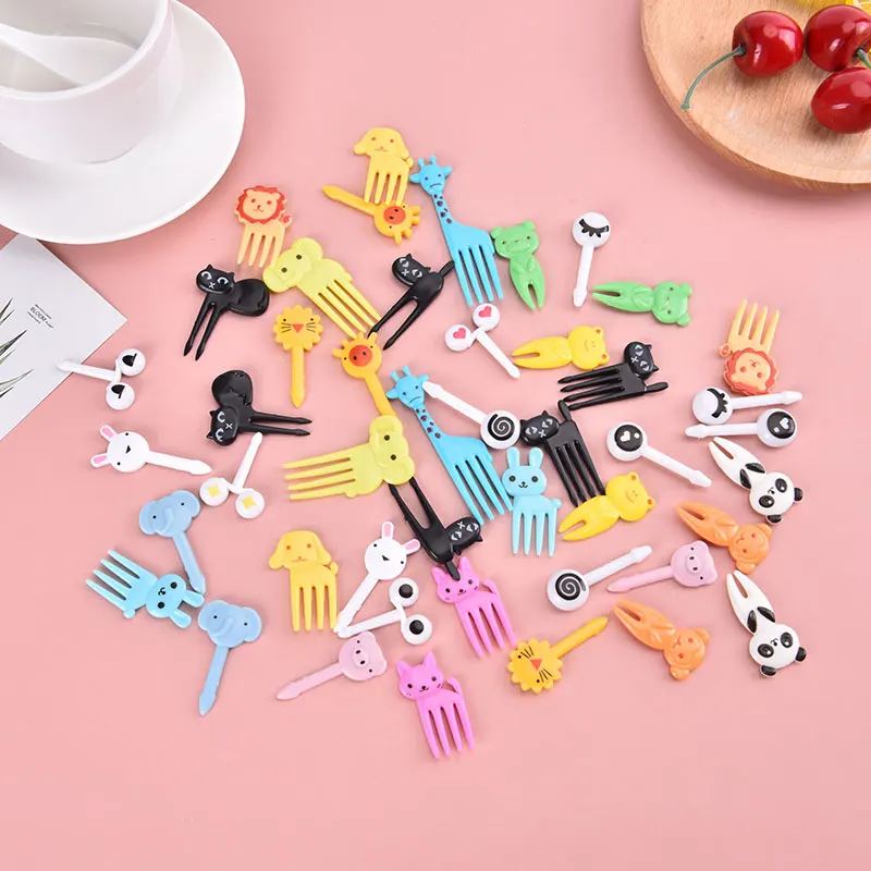 Cute Mini Animal Cartoon Children Snack Cake Dessert Fruit Fork Dinosaur Mini Animal Cartoon Food Picks Food Grade ABS Material
Cute Mini Animal Cartoon Children Snack Cake Dessert Fruit Fork Dinosaur Mini Animal Cartoon Food Picks Food Grade ABS Material