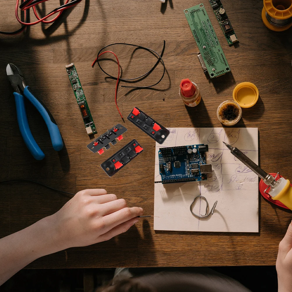 Speaker Terminal Wire Connector Terminal Connecting Plate Speaker Connector Speaker Clamp Wiring Clamp Audio Cable
Speaker Terminal Wire Connector Terminal Connecting Plate Speaker Connector Speaker Clamp Wiring Clamp Audio Cable