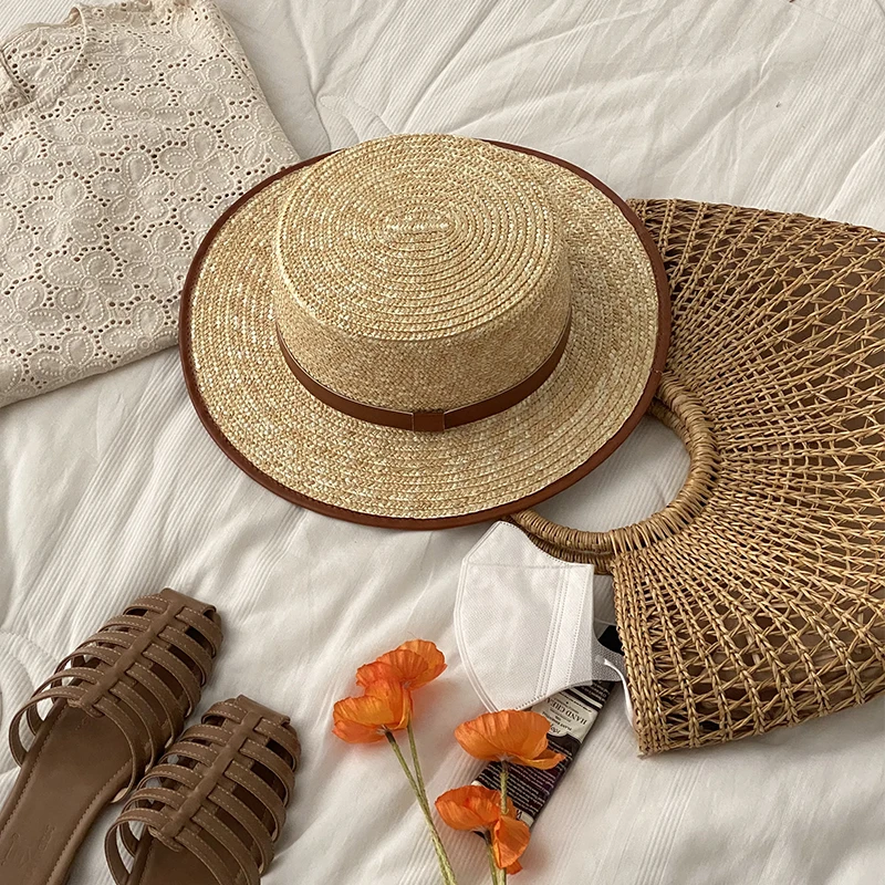 

French Elegant Flat Top PU Wrapped Nice Straw Hats For Women Summer Beach Holiday Panama Bucket Hat Sunshade Vintage Fedora Hat