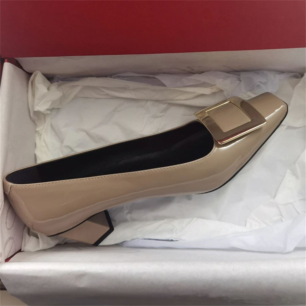 Single shoe female 2023 spring and autumn new summer middle heel square buckle square head shallow mouth elephant grey commuter
Single shoe female 2023 spring and autumn new summer middle heel square buckle square head shallow mouth elephant grey commuter
