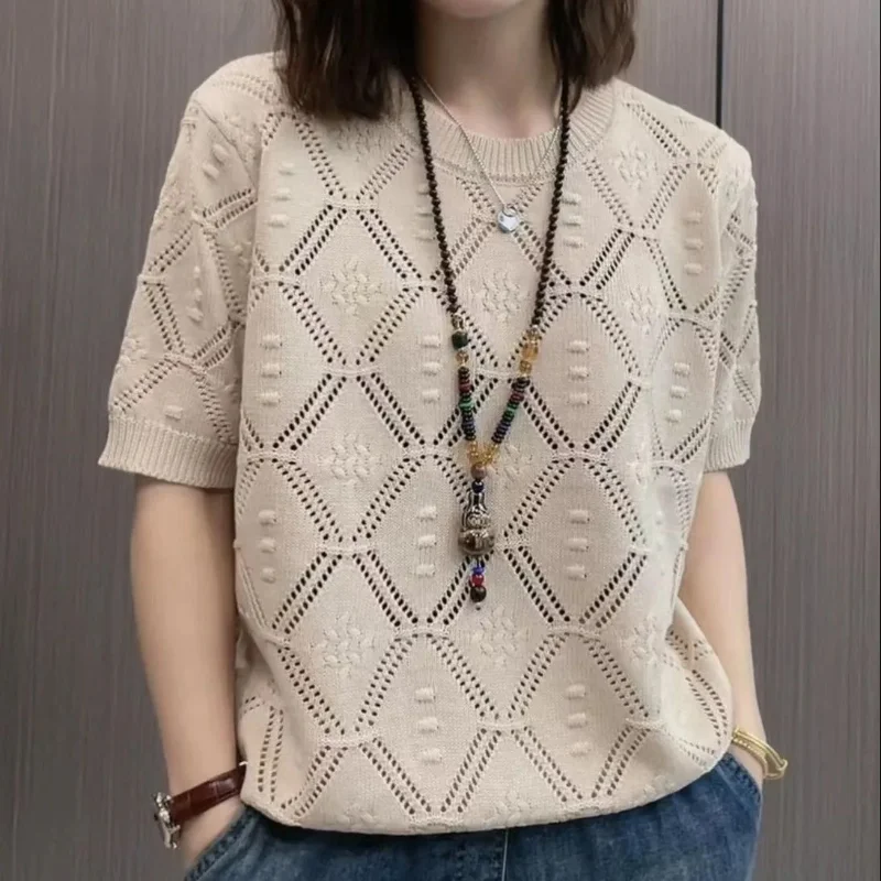 LKSK Summer Knitted Sweater for Women's Versatile Thin Style Short Sleeved Round Neck Sweater Loose Hollow Top Trend
LKSK Summer Knitted Sweater for Women's Versatile Thin Style Short Sleeved Round Neck Sweater Loose Hollow Top Trend