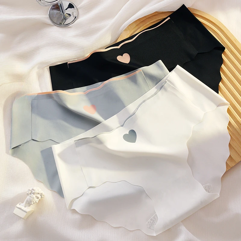 Women Underwear Panties Thin Seamless Breathable Sexy Briefs Mid Waist Cotton Crotch Student Underpants Girls Ice Silk Lingeries
Women Underwear Panties Thin Seamless Breathable Sexy Briefs Mid Waist Cotton Crotch Student Underpants Girls Ice Silk Lingeries