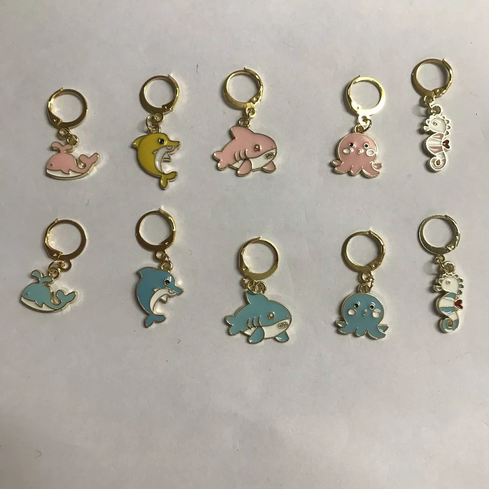 20PCS Alloy Enamel Pendant Stitch Markers Crochet Leverback Hoop Charms Locking Stitch Marker with Wine Glass Charm Ring Sea
20PCS Alloy Enamel Pendant Stitch Markers Crochet Leverback Hoop Charms Locking Stitch Marker with Wine Glass Charm Ring Sea