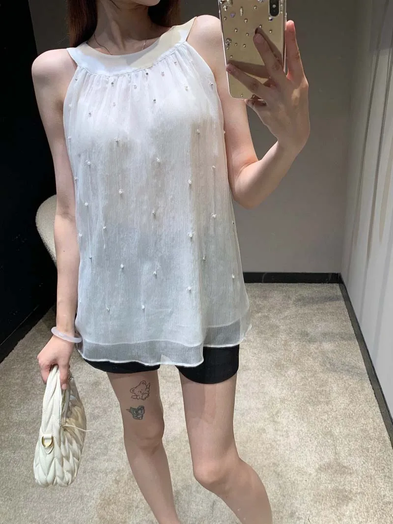 Girl style fashion, casual trend, elegant and generous temperament, age reducing slimming round neck slimming tank top
Girl style fashion, casual trend, elegant and generous temperament, age reducing slimming round neck slimming tank top