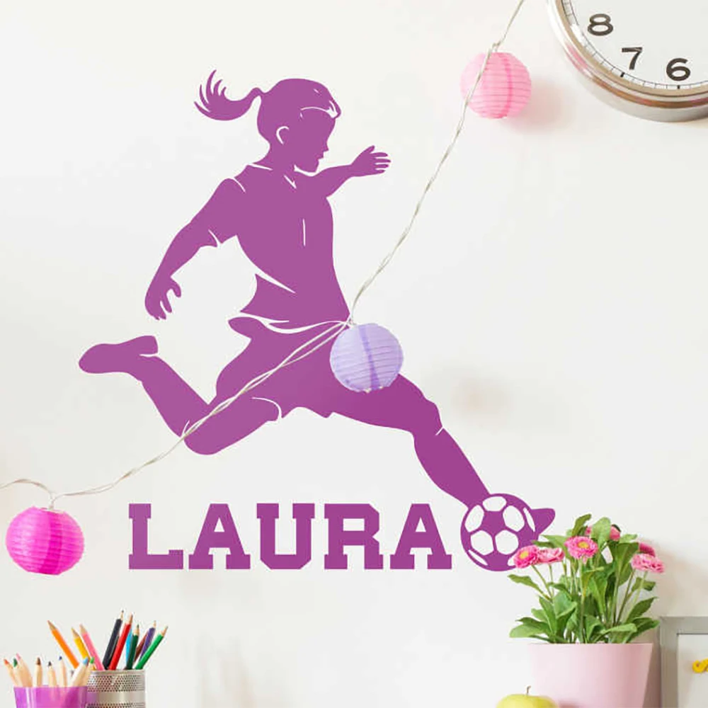 Фон для спальни, модный домашний фон для стены, персонализированная наклейка с именем футбола для девочек, украшение для спальни 
Фон для спальни, модный домашний фон для стены, персонализированная наклейка с именем футбола для девочек, украшение для спальни