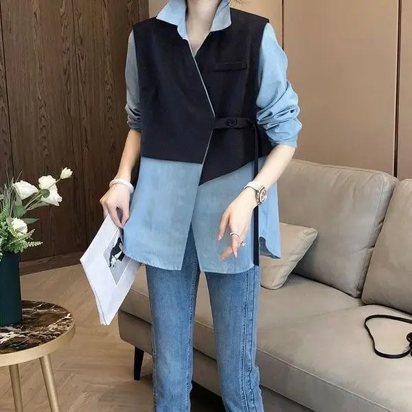 

Shirt women's black vest splicing western style small design feeling fake two-piece blouse spring 2024 new style