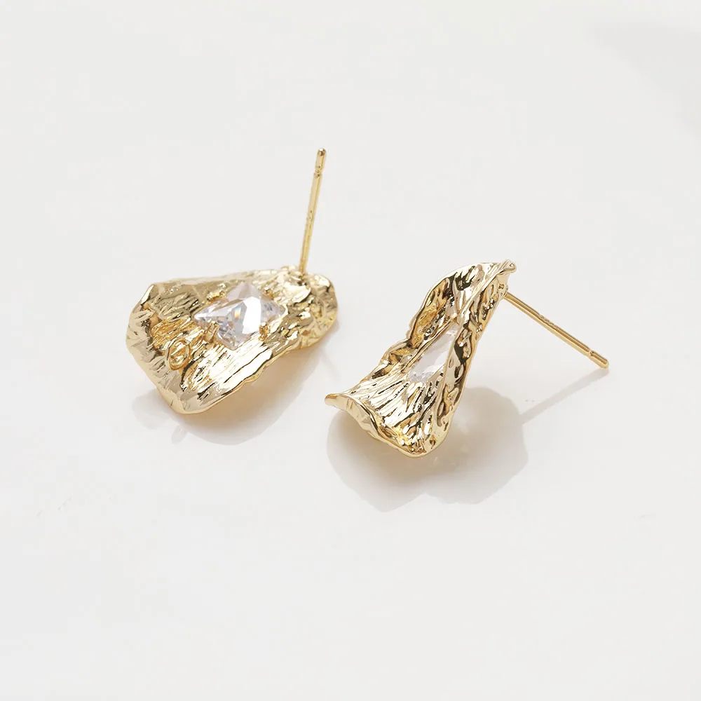 4PCS Irregular Ear Studs Cubic Zirconia Earrings for Jewelry Findings Components DIY Hand Made Brass 14k Gold Plated 13*19mm
4PCS Irregular Ear Studs Cubic Zirconia Earrings for Jewelry Findings Components DIY Hand Made Brass 14k Gold Plated 13*19mm