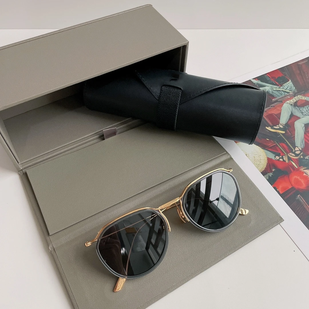 SCHEMA-TWO DTX131 Business Luxury Designer Men Sun Glasses Polaroid Top Quality Popular Metal Frame Women Couple Eyewear
SCHEMA-TWO DTX131 Business Luxury Designer Men Sun Glasses Polaroid Top Quality Popular Metal Frame Women Couple Eyewear