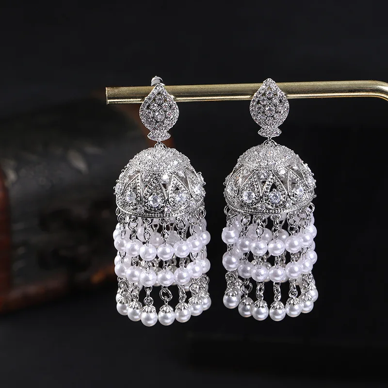 Classical court vintage zircon exaggerated wind chimes fringed pearl elegant water drop earrings for women
Classical court vintage zircon exaggerated wind chimes fringed pearl elegant water drop earrings for women