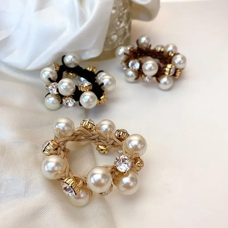 IHUES Elegant Pearl Head Rope for Women Simple Temperament Hair Ties Girls Korean Style Sweet Headwear Daily Decoration
IHUES Elegant Pearl Head Rope for Women Simple Temperament Hair Ties Girls Korean Style Sweet Headwear Daily Decoration