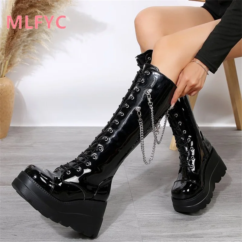 

Autumn and Winter New Fashion Network Red Thick Bottom Waterproof Platform Chain Lacquer Leather Long Barrel Knight Boots Women