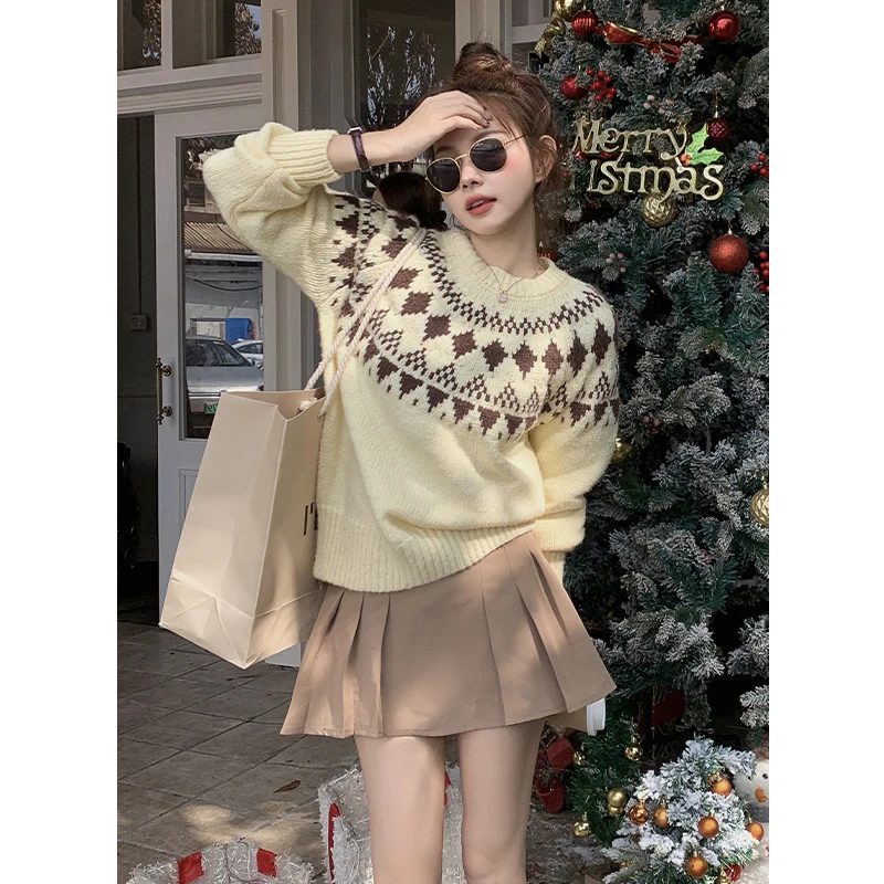 Sweater Women 2022 Autumn and Winter Thicken Retro Christmas Soft Plaid Knit Pullover Sweater Round Collar Short Pullover Top
Sweater Women 2022 Autumn and Winter Thicken Retro Christmas Soft Plaid Knit Pullover Sweater Round Collar Short Pullover Top
