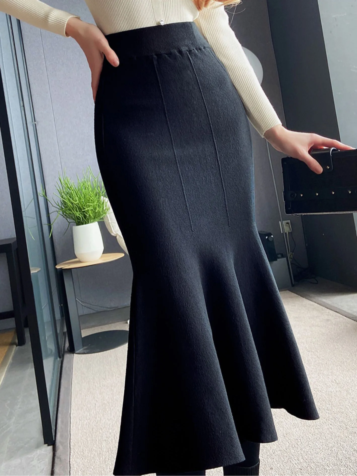 Women Black Knitted Skirt Slim High Waist Mermaid Elegant Retro Party Fashion Evening Classy Femme Jupes C-067
Women Black Knitted Skirt Slim High Waist Mermaid Elegant Retro Party Fashion Evening Classy Femme Jupes C-067