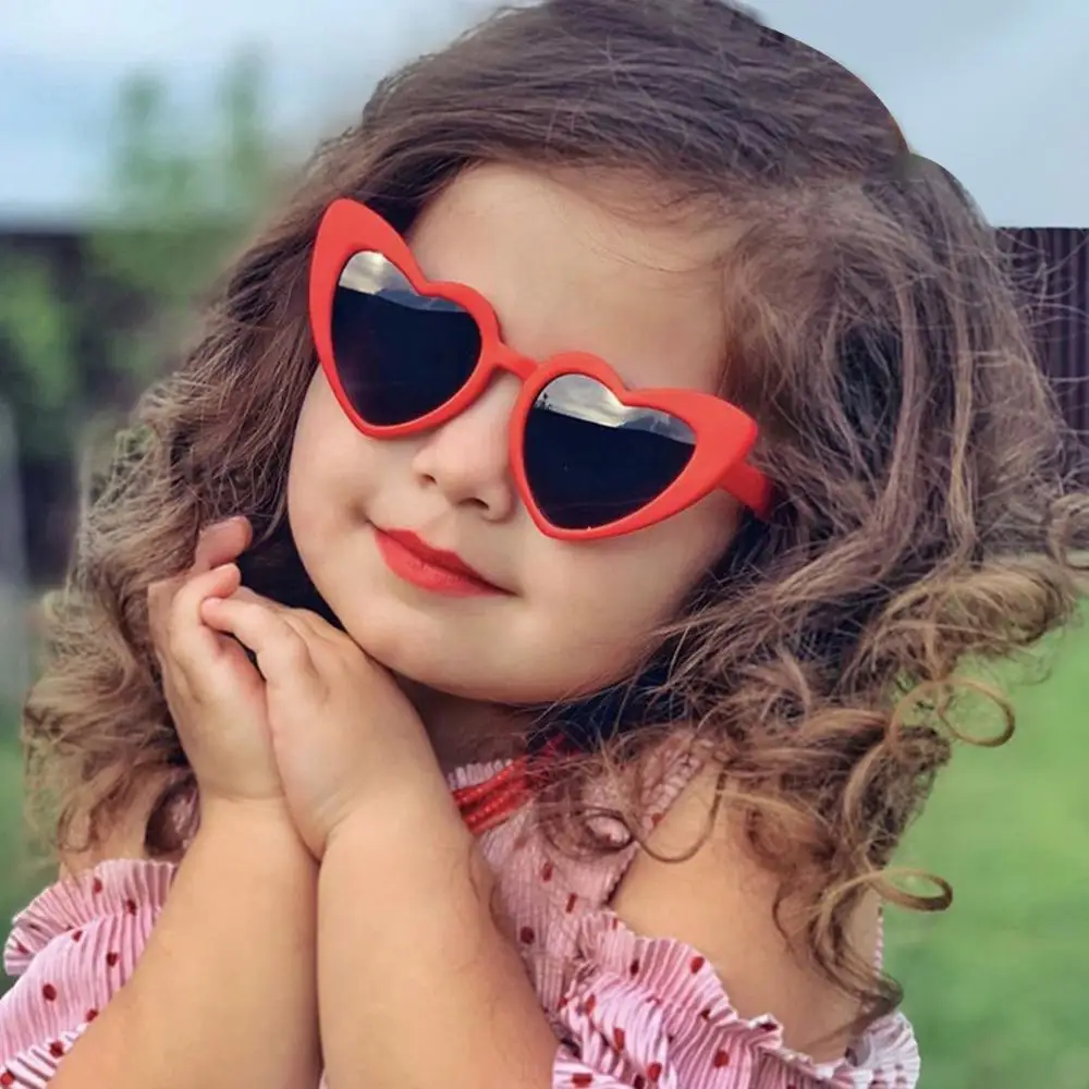 Heart Glasses Party Favor Boys Girls Kids Sunglasses Heart Shaped Children Sun Glasses Street Shooting Sunglasses
Heart Glasses Party Favor Boys Girls Kids Sunglasses Heart Shaped Children Sun Glasses Street Shooting Sunglasses