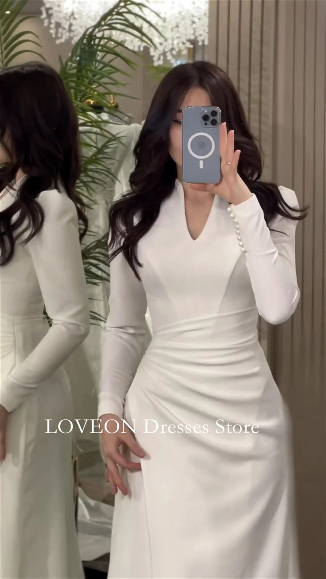 GIOIO V Neck White Evening Dresses Long Sleeves Formal Floor Length Ruched Satin Vintage Buttons Elegant Prom Gowns Party Women
GIOIO V Neck White Evening Dresses Long Sleeves Formal Floor Length Ruched Satin Vintage Buttons Elegant Prom Gowns Party Women