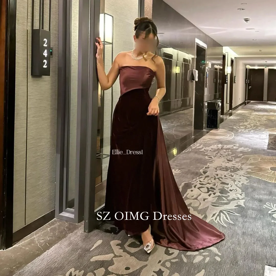 OIMG Vintage Off-Shoulder Velvet Satin Women Ruched Sheath Prom Dresses Sleeveless Evening Gowns 2023 Formal Party Dress
OIMG Vintage Off-Shoulder Velvet Satin Women Ruched Sheath Prom Dresses Sleeveless Evening Gowns 2023 Formal Party Dress
