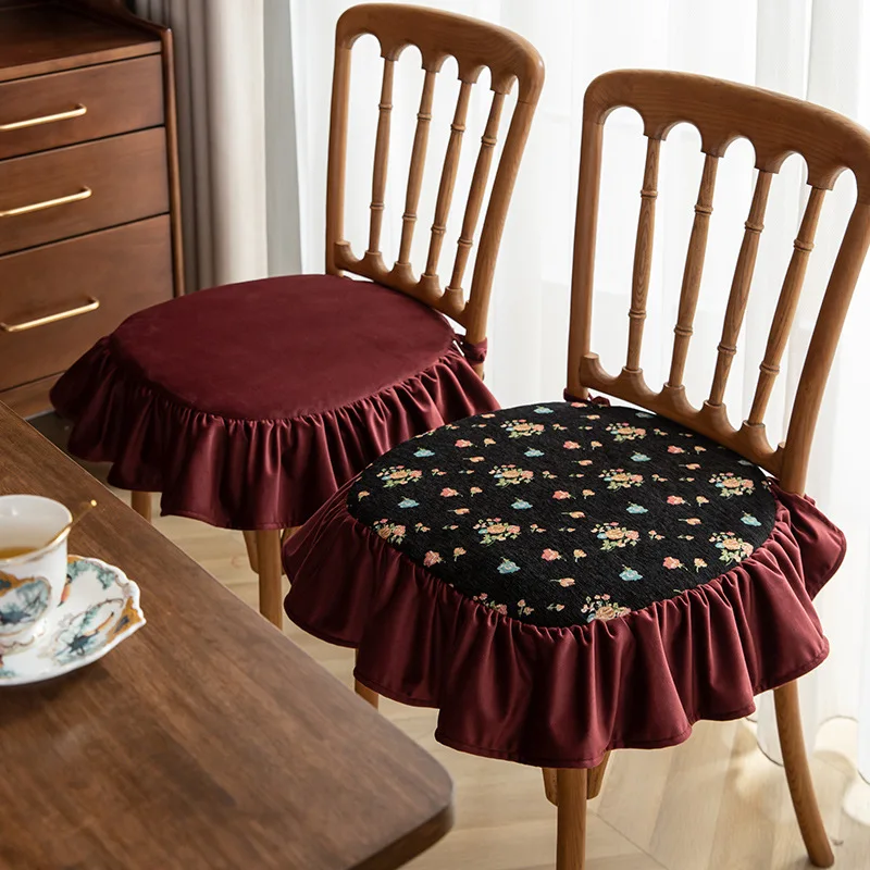 4-color Ruffled Chair Pad,Dining Room Chair Cushions with Ties,Double Sided,Luxury Vintage,Elegant Jacquard Décor,18"x18"(2 Pcs)
4-color Ruffled Chair Pad,Dining Room Chair Cushions with Ties,Double Sided,Luxury Vintage,Elegant Jacquard Décor,18"x18"(2 Pcs)