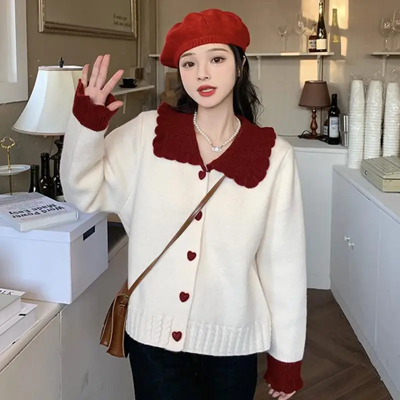 New Casual Slim Cardigan Woman Peter Pan Collar Sweet Ladies Streetwear Heart Button Up White Red Knitted Sweater Jumpers T02
New Casual Slim Cardigan Woman Peter Pan Collar Sweet Ladies Streetwear Heart Button Up White Red Knitted Sweater Jumpers T02