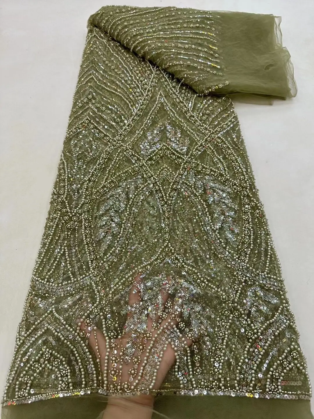 High Quality African Lace Fabric ZH-13064310 Lace With Beads Nigerian Tulle Sequined
High Quality African Lace Fabric ZH-13064310 Lace With Beads Nigerian Tulle Sequined