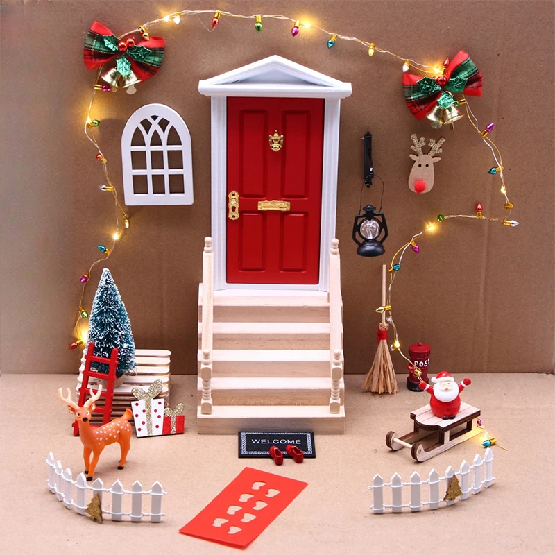 

Рождественский кукольный домик красный Рождественский Декор Двери веревка шляпа венок мини-дерево подарочные коробки Фея игрушечный домик Миниатюрная модель сцены