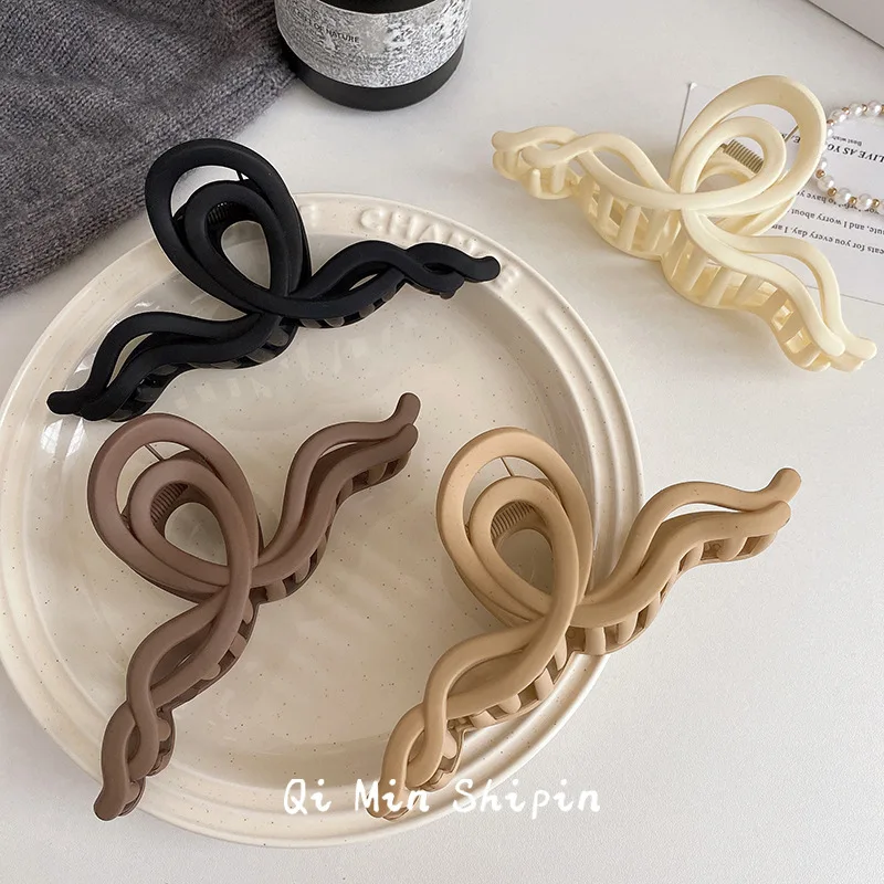 Fashion Bowknot Grip Clip Pan Hair Shark Clip 2023 Autumn/Winter New Maillard Hairpin for Women Girls Y2K Hair Accessories
Fashion Bowknot Grip Clip Pan Hair Shark Clip 2023 Autumn/Winter New Maillard Hairpin for Women Girls Y2K Hair Accessories