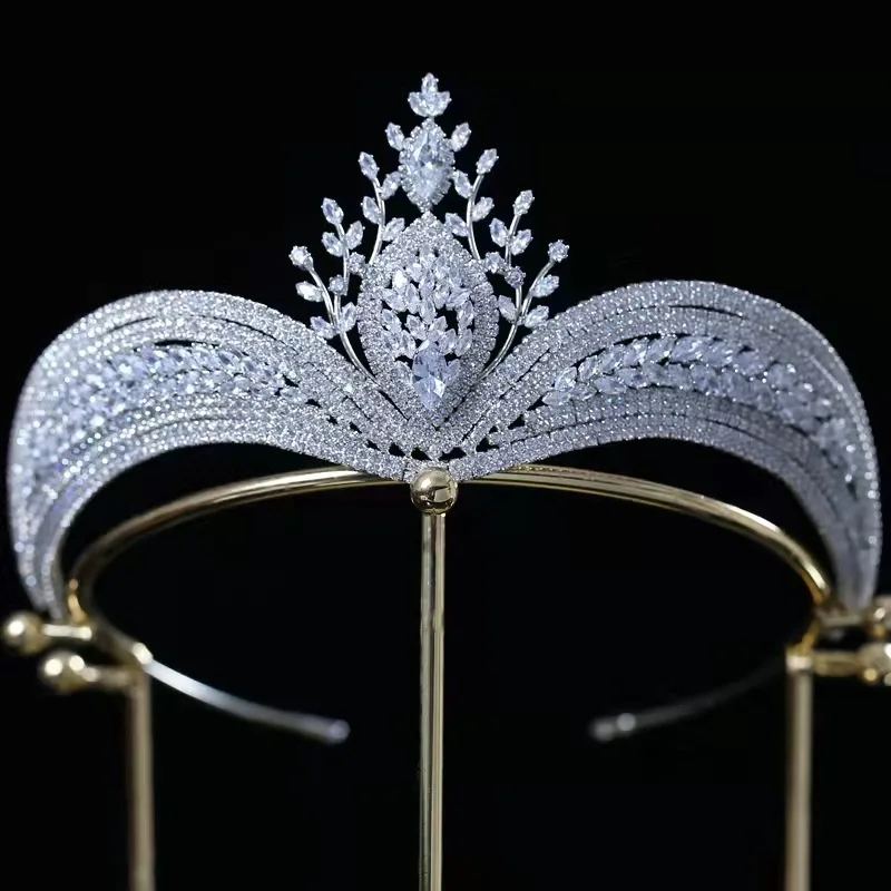 Luxury Queen Bridal Crown Silver Colors Gorgeous Crystal Diadem Bride Headdress Wedding Dress Tiaras Hair Jewelry Accessories
Luxury Queen Bridal Crown Silver Colors Gorgeous Crystal Diadem Bride Headdress Wedding Dress Tiaras Hair Jewelry Accessories