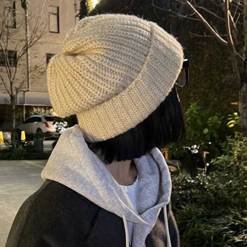 2022 Fashion New Women Knitted Hats Casual Windproof Warm Beanies Streetwear Korean Style Solid Color Winter Hats Female Chic
2022 Fashion New Women Knitted Hats Casual Windproof Warm Beanies Streetwear Korean Style Solid Color Winter Hats Female Chic