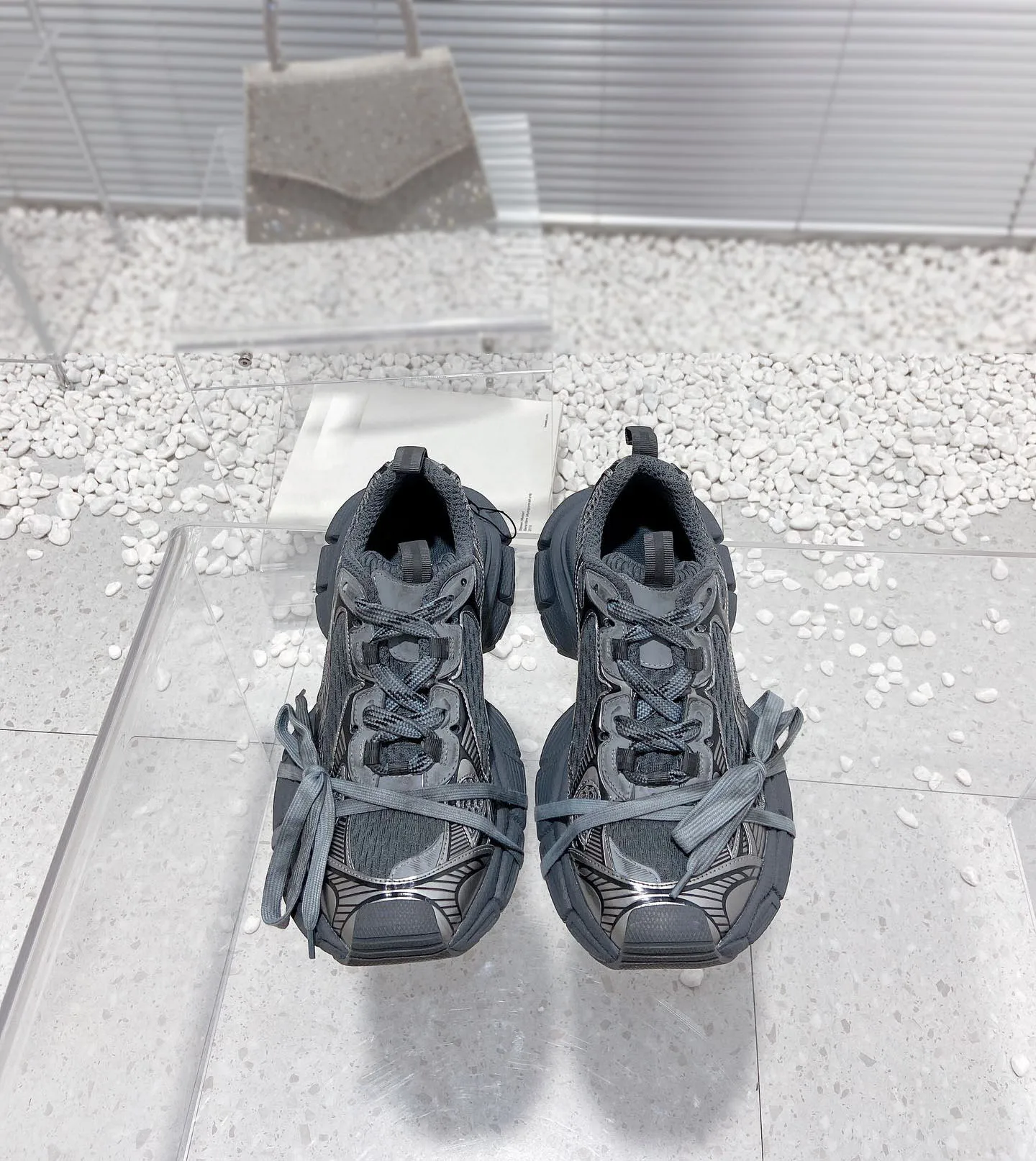 2024 New Tall and Thick Sole Sports and Casual Shoes with Retro Lacing Trendy Women's Shoes
2024 New Tall and Thick Sole Sports and Casual Shoes with Retro Lacing Trendy Women's Shoes