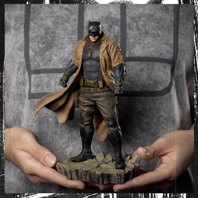 Original Iron Studios Zack Snyder's Justice League Figurine Batman Action Figure Standing Model Toy Room Ornament Birthday Gift
Original Iron Studios Zack Snyder's Justice League Figurine Batman Action Figure Standing Model Toy Room Ornament Birthday Gift