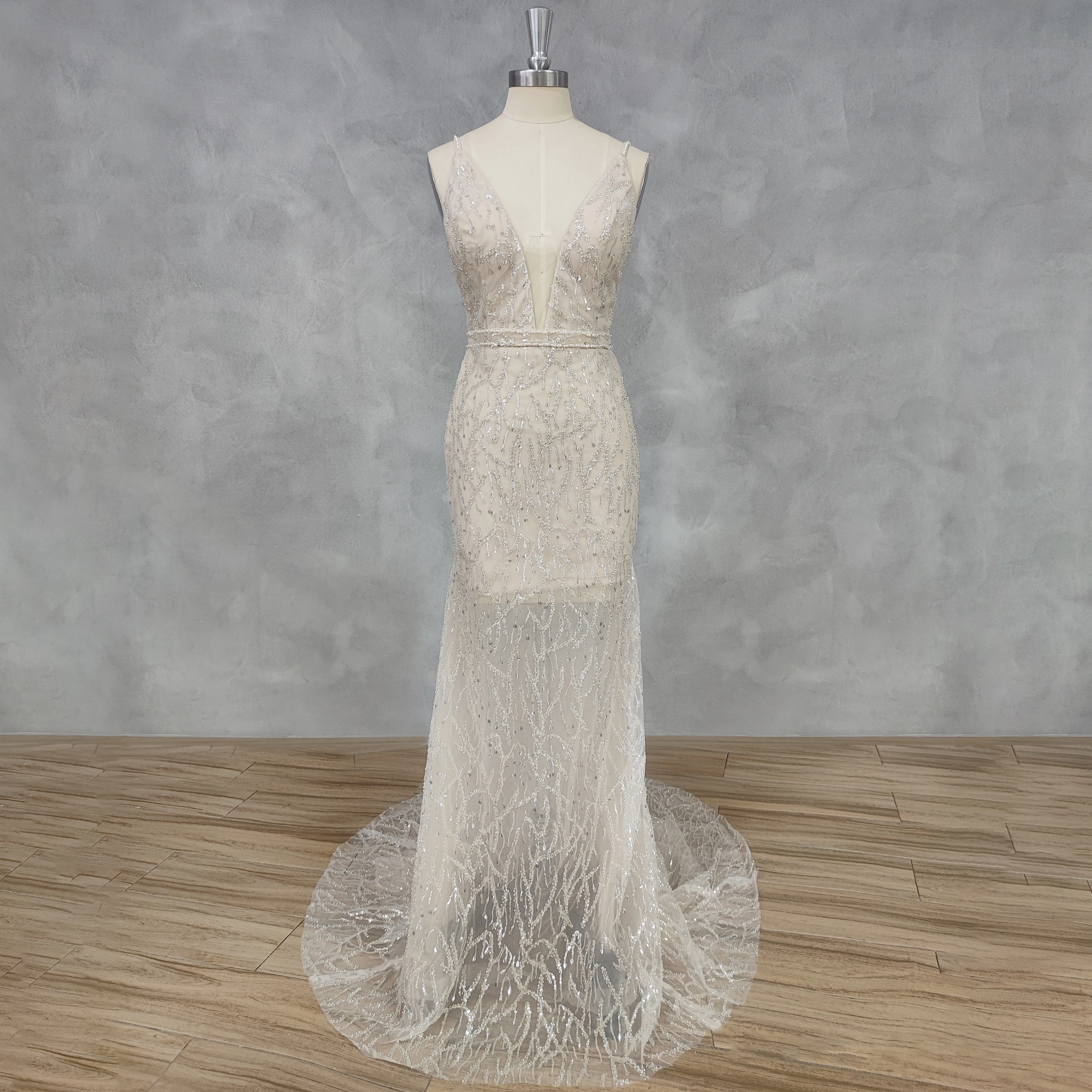 DIDEYTTAWL Real Picture Deep V-Neck Sleeveless Beaded Lace Mermaid Wedding Dress Illusion Open Back Court Train Bridal Gown
DIDEYTTAWL Real Picture Deep V-Neck Sleeveless Beaded Lace Mermaid Wedding Dress Illusion Open Back Court Train Bridal Gown
