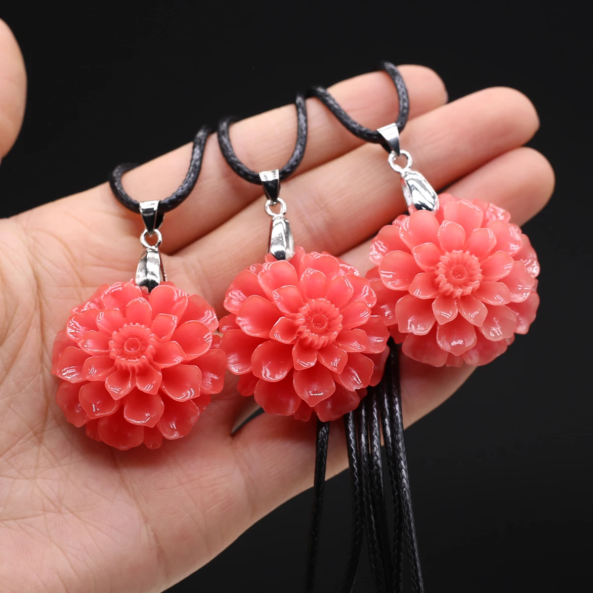 yachu 32MM Red Flower Pendant Necklace Synthetic Coral Crafts Jewelry Making DIY Accessories Charm Gift Decor Wholesale 45CM
yachu 32MM Red Flower Pendant Necklace Synthetic Coral Crafts Jewelry Making DIY Accessories Charm Gift Decor Wholesale 45CM