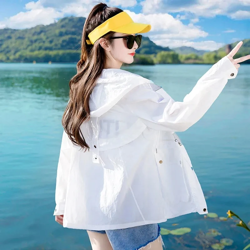 2023New Women Sun Protection Jacket Summer Fashion Female Mid Long Loose Hooded Thin Windbreaker Female Sun Protection Clothing
2023New Women Sun Protection Jacket Summer Fashion Female Mid Long Loose Hooded Thin Windbreaker Female Sun Protection Clothing
