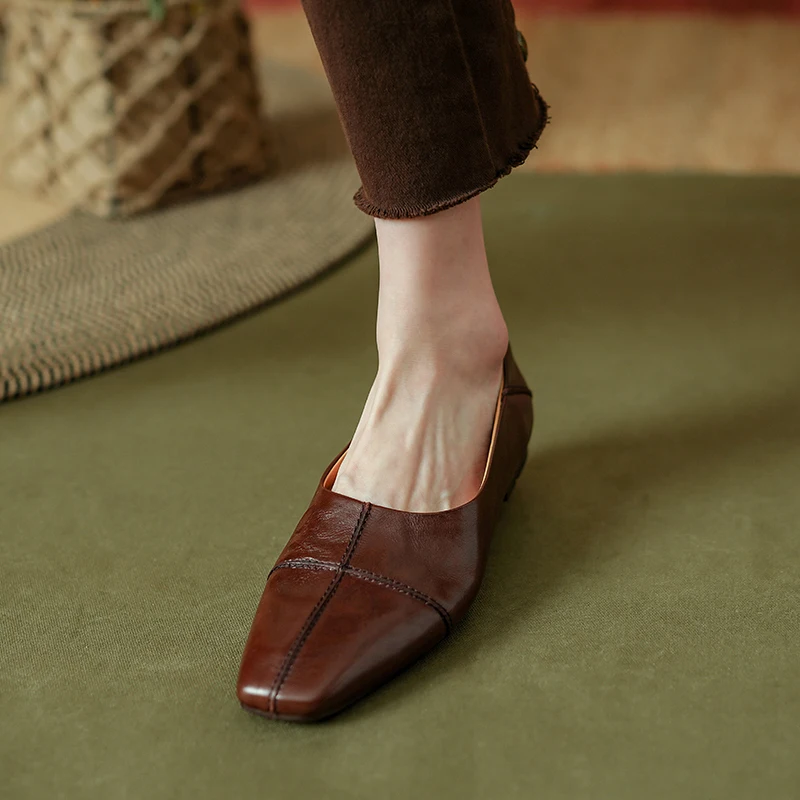 

Простая обувь из воловьей кожи на весну-осень, Женская обувь в британском стиле, рельефные лоферы с квадратным носком, женская обувь на низком каблуке