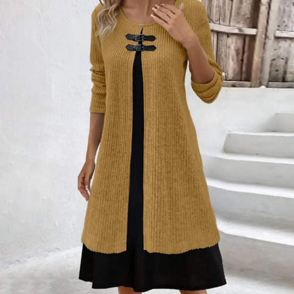 Fake Two-piece Dress Knitted Two-piece Midi Dress with Buckle Decor A-line Silhouette for Fall Spring Women's Fashion Crew Neck
Fake Two-piece Dress Knitted Two-piece Midi Dress with Buckle Decor A-line Silhouette for Fall Spring Women's Fashion Crew Neck