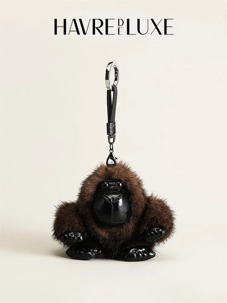 Genuine Leather King Kong high-grade handbag crossbody bag pendant plush knitted handsome automobile hanging ornament keychain
Genuine Leather King Kong high-grade handbag crossbody bag pendant plush knitted handsome automobile hanging ornament keychain