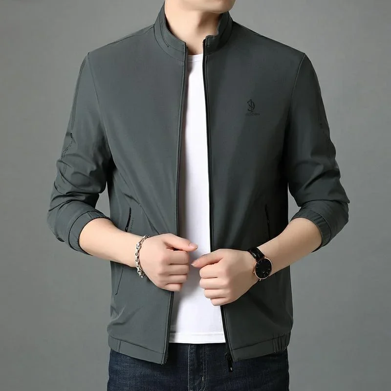 Top Quality New Brand Casual Fashion Stand Collar Streetwear Mens Coats And Jackets Zipper Windbreaker Simple Mens Clothes 2023
Top Quality New Brand Casual Fashion Stand Collar Streetwear Mens Coats And Jackets Zipper Windbreaker Simple Mens Clothes 2023