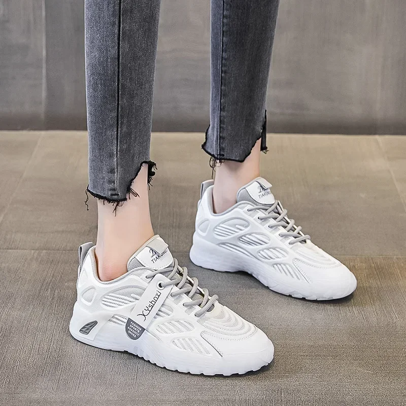 Small white shoes women summer flat bottom soft breathable low top casual shoes fashion sports students running shoes women
Small white shoes women summer flat bottom soft breathable low top casual shoes fashion sports students running shoes women